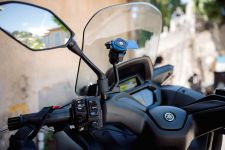 Quad Lock Mirror Mount       & Scooter  Dual-Stage Lock