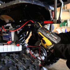 ������� �� �������� NOCO Boost GBC007, �� ����������� X Connect