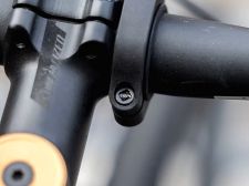 Quad Lock Anti-Theft Screw Kit -    Bases & Mounts